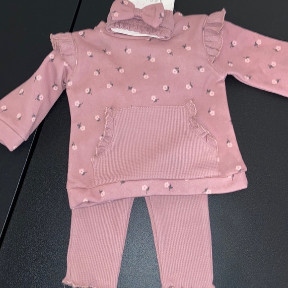 Nicole miller 6/9month set - Picture 4 of 5